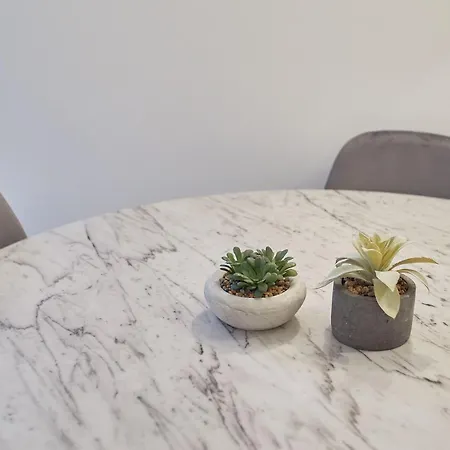 Apartment Leap *
